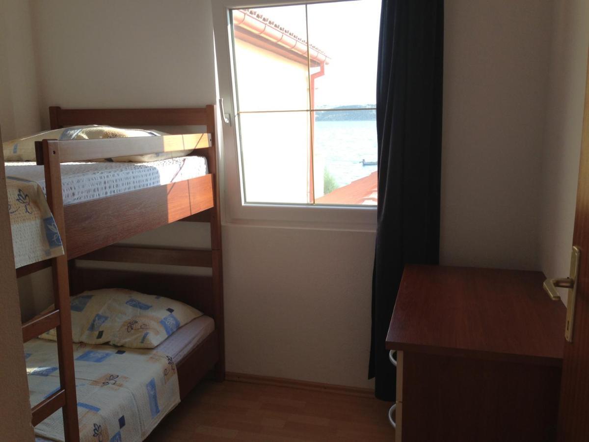 Apartment 4 Persons - Direct By The Sea, 1St Floor Ljubač Kültér fotó